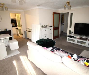 Redcotts, St Botolphs Road, Worthing - Photo 3