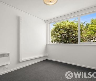 Large light filled unit in the perfect location - Photo 5