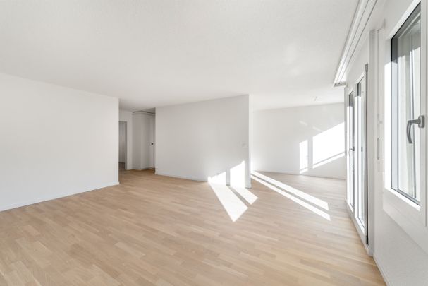 Finally at home! Your newly renovated dream home in Ebikon - Photo 1