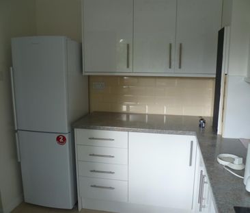 2 Bed Flat - Photo 5