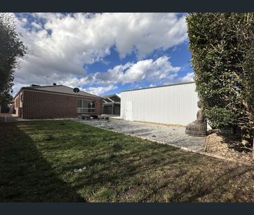 2 Dion Place, Harkness, Vic 3337 - Photo 3