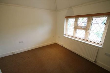 2 bedroom detached house to rent - Photo 3
