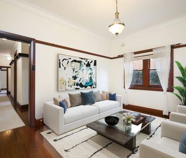 ART DECO - MAGIC LOCATION - Photo 1