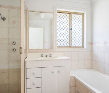 Family Home in a Prime Glenwood Location - Photo 1