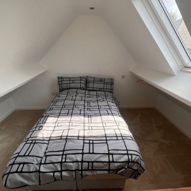Cromwell Lane, Kenilworth - - Photo 1