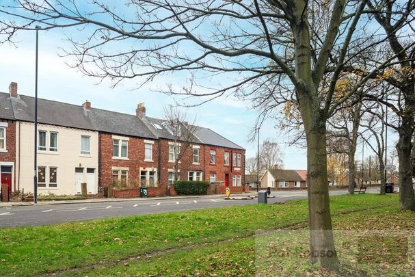 Claremont Road, Southville - Photo 1