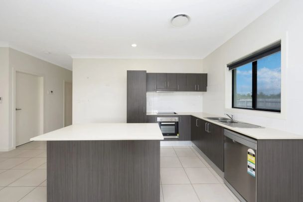 82 Bonnett Road, Mount Low. - Photo 1