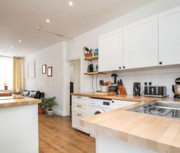 2 bedroom apartment to rent - Photo 6
