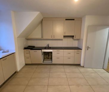 newly renovated – practical – central - Photo 5