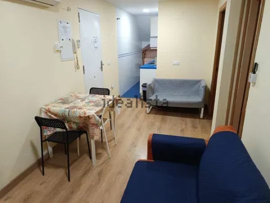 Alquiler de piso en Calle Vargas Ponce, 16 - Photo 1