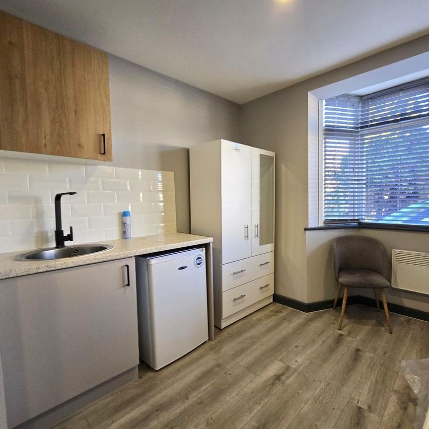 Studio to rent - Photo 1