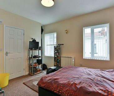 5 bedroom terraced house to rent - Photo 2