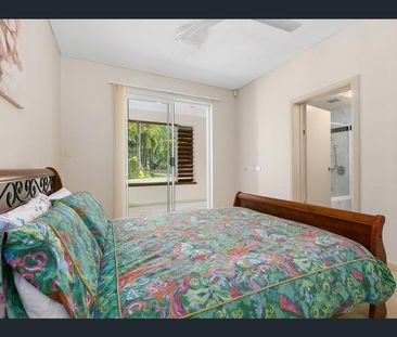 HIGHLY SOUGHT AFTER FULLY FURNISHED TWO BEDROOM UNIT - Photo 4