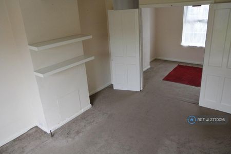 3 bedroom terraced house to rent - Photo 5