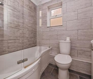 2 bedroom semi-detached house to rent - Photo 4