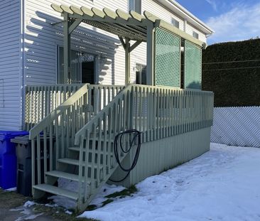 Grand 51/2 Sur Deux étages - Photo 1