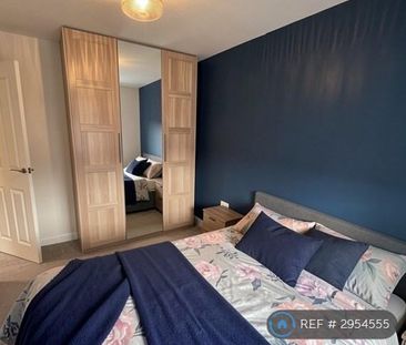 3 bedroom semi-detached house to rent - Photo 3
