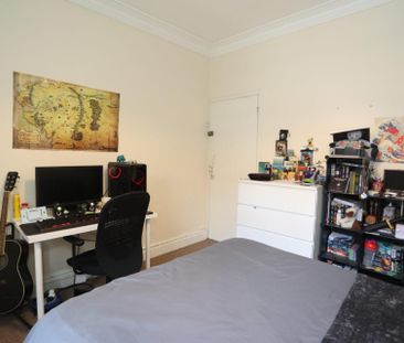Grasmere Street (4 bed) - Photo 2