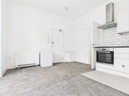 Property to rent - Photo 1