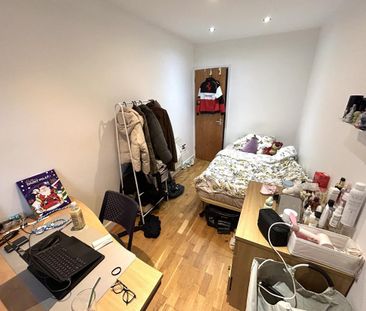 Treforest, Pontypridd - Photo 5