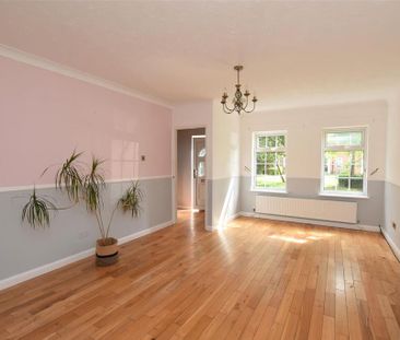 3 bedroom terraced house to rent - Photo 2