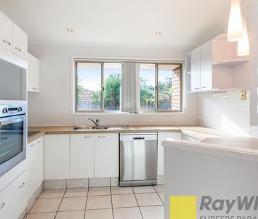 $850 per week / $3,400 Bond - Photo 3