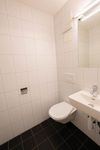 Quartier résidentiel calme avec terrasse ensoleillée - Photo 3