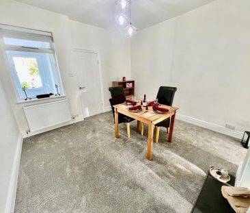 3 bedroom detached bungalow to rent - Photo 2