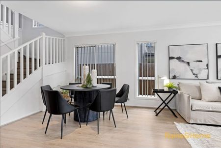 Stunning Large 4-Bed+Study Modern Home - Photo 4