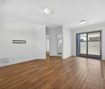 Easy Care Low Maintenance Unit in Erskine! - Photo 1