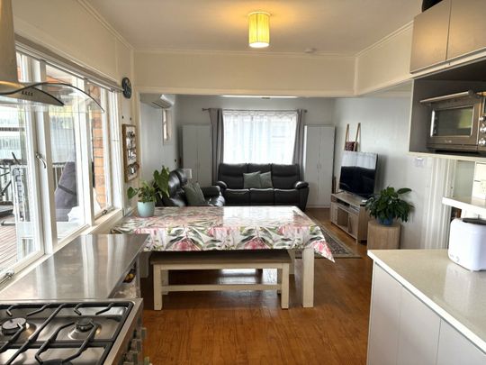 Family-Ready, Ample Parking & Fully Fenced � Don't Miss Out! - Photo 1