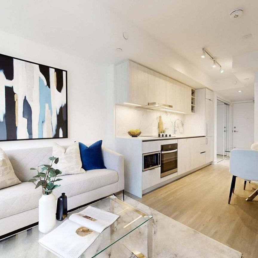 For Lease - 8 Wellesley Street Unit# 1801, Toronto, Ontario - Photo 1