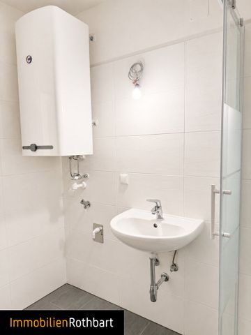 Sonnige 2-Zimmer-Wohnung mit ca. 49 m² und Tiefgaragenplatz! - Photo 4
