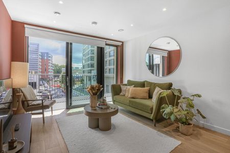 Knight Frank are delighted to present Kew Curve – A Fresh Take on Riverside West London Living.<br /><br />Brand New | Concierge | Gym | Co-Working Space| Meeting Room| Resident’s Lounge| Pet Friendly| - Photo 5