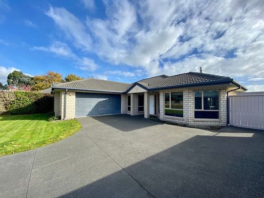 Spacious & Perfectly Positioned in Prebbleton - Photo 1
