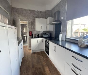 1 Beds - Property - - Photo 6