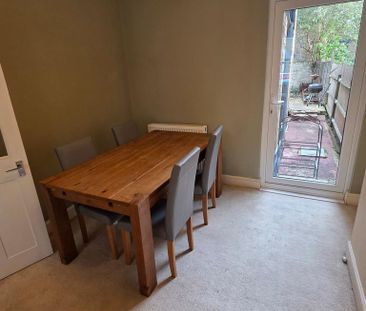 4 bedroom terraced house to rent - Photo 4