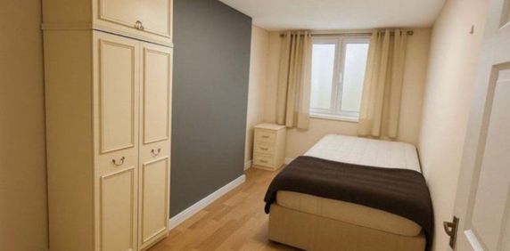Room in a Shared Flat, Llandovery House, E14 - Photo 2