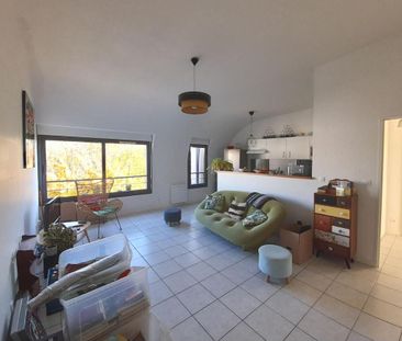 Location Appartement 3 pièces 67m² BORDEAUX 33000 - Photo 1