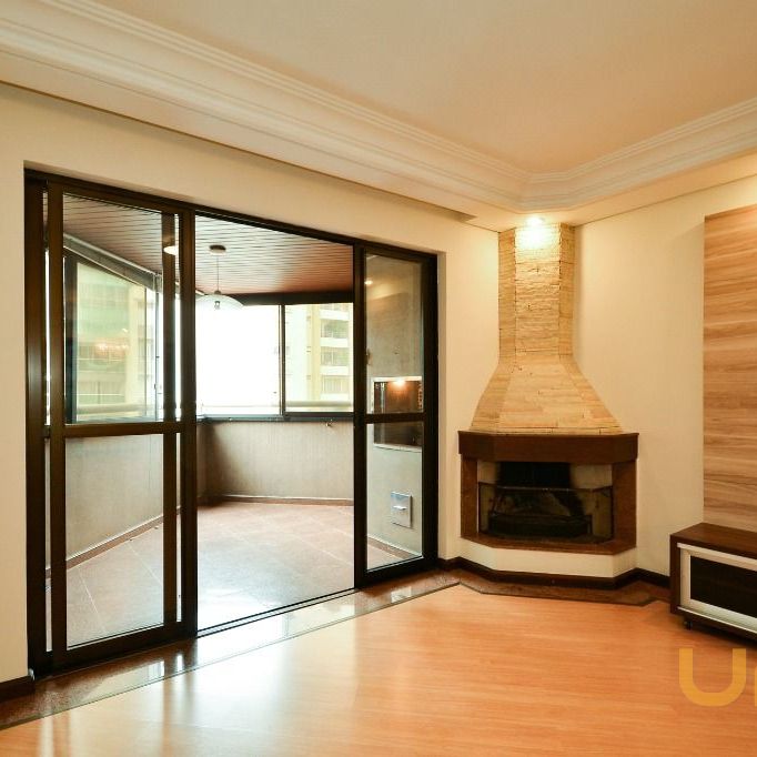 Apartamento no Alto Da Rua Xv de 187 m² com 3 quartos - Photo 1