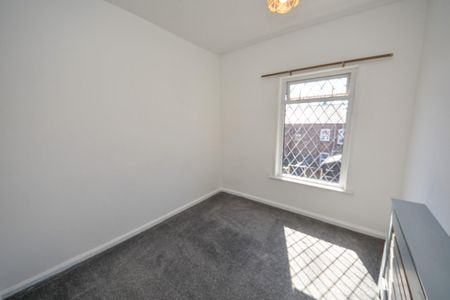 2 bed House - Mid Terrace for Rent - Photo 4