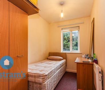 2 bed Apartment for Rent - Photo 6