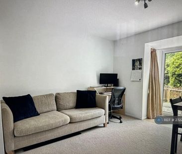 2 bedroom semi-detached house to rent - Photo 4