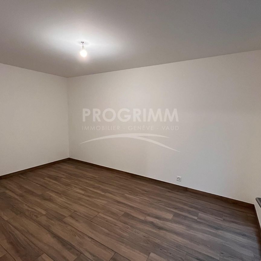 Exclusivity – Villa – 3 bedrooms – 2 bathrooms – - Parking spaces - Photo 1