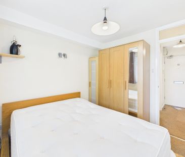 Flat 9 Kenwood Chase, 23 Wostenholm Road, S7 - Photo 5