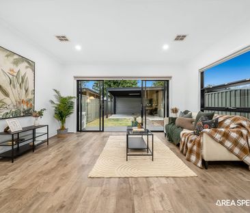 Stylish & Spacious Family Living in Parks Edge Estate! - Photo 2