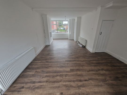 Russell Street, Prestwich - Photo 1