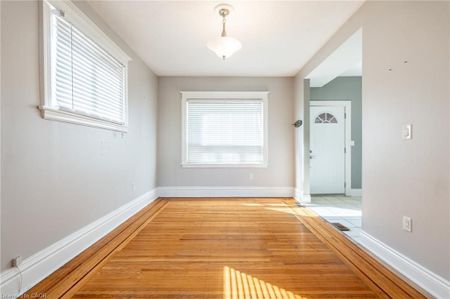 For Lease - 39 Connaught Avenue Unit# Main, Hamilton, Ontario - Photo 5