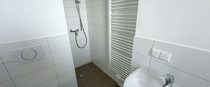 + 1 Zimmer mit modernisiertem Badezimmer + - Photo 1