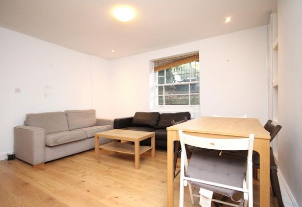 3 bedroom flat to rent - Photo 1